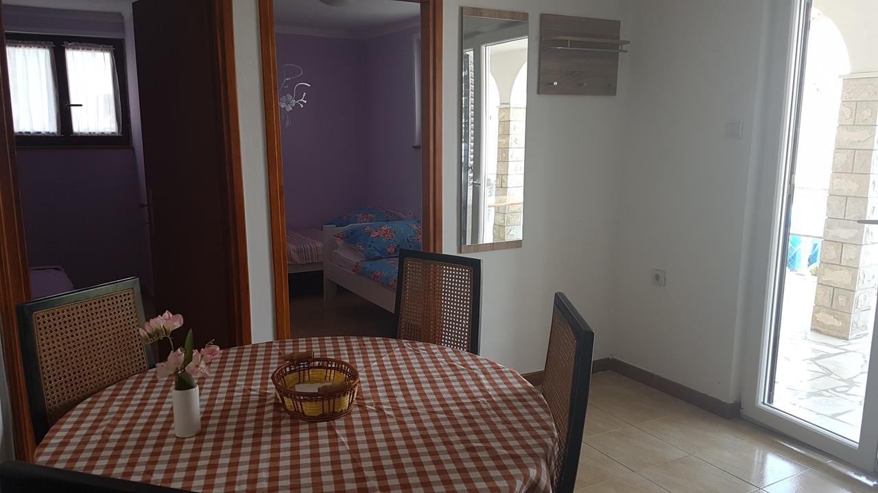 Apartments Jobst Trogir Exterior foto